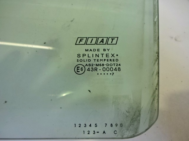 CRISTAL DE PUERTA,VIDRIO TENIDO TRAS.IZ. OEM N. 51869151 PIEZAS DE COCHES USADOS FIAT GRANDE PUNTO 199 (2005 - 2012) BENZINA DESPLAZAMIENTO 14 ANOS 2007