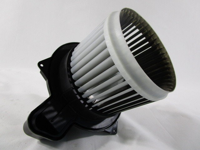 VENTILADOR OEM N. 98619594 PIEZAS DE COCHES USADOS LANCIA Y YPSILON (dal 2011)BENZINA/GPL DESPLAZAMIENTO 12 ANOS 2014