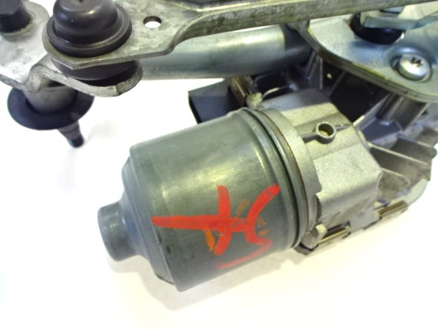 MOTOR DEL LIMPIAPARABRISAS OEM N. 1397220603 PIEZAS DE COCHES USADOS FORD S MAX (2006 - 2010) DIESEL DESPLAZAMIENTO 20 ANOS 2009