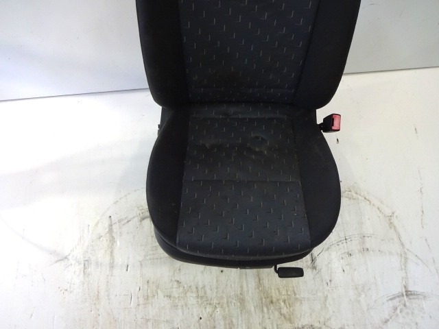 ASIENTO DELANTERO DERECHO OEM N. 9518 SEDILE ANTERIORE DESTRO TESSUTO PIEZAS DE COCHES USADOS SKODA OCTAVIA MK1 BER/SW ( 1997 - 2004)DIESEL DESPLAZAMIENTO 19 ANOS 2001