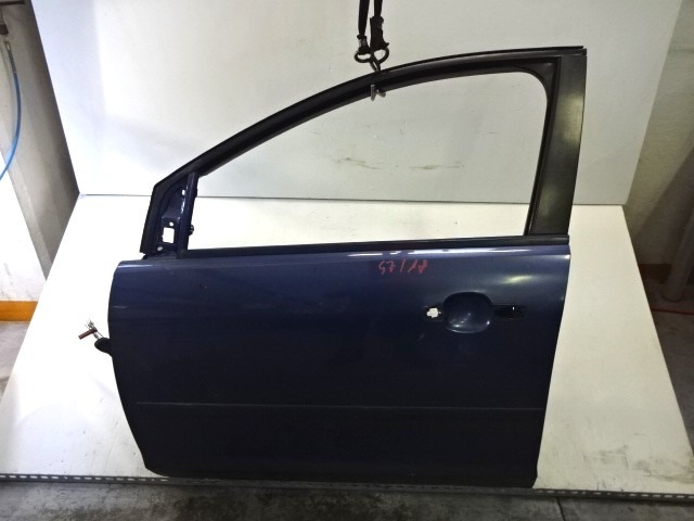 PUERTA DELANTERA IZQUIERDA OEM N. 1678024 PIEZAS DE COCHES USADOS FORD FOCUS BER/SW (2005 - 2008) DIESEL DESPLAZAMIENTO 16 ANOS 2006