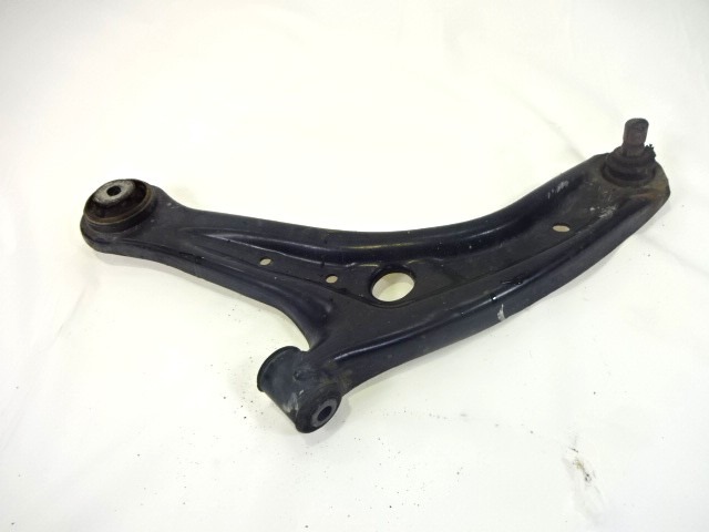 BRAZO TRANSVERSAL IZQUIERDA DELANTERO  OEM N. 1737305 PIEZAS DE COCHES USADOS FORD FIESTA (09/2008 - 11/2012) DIESEL DESPLAZAMIENTO 14 ANOS 2008