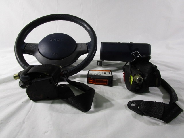 KIT AIRBAG COMPLETA OEM N. 9339 KIT AIRBAG COMPLETO PIEZAS DE COCHES USADOS SMART CITY-COUPE/FORTWO/CABRIO W450 (1998 - 2007) BENZINA DESPLAZAMIENTO 6 ANOS 2000