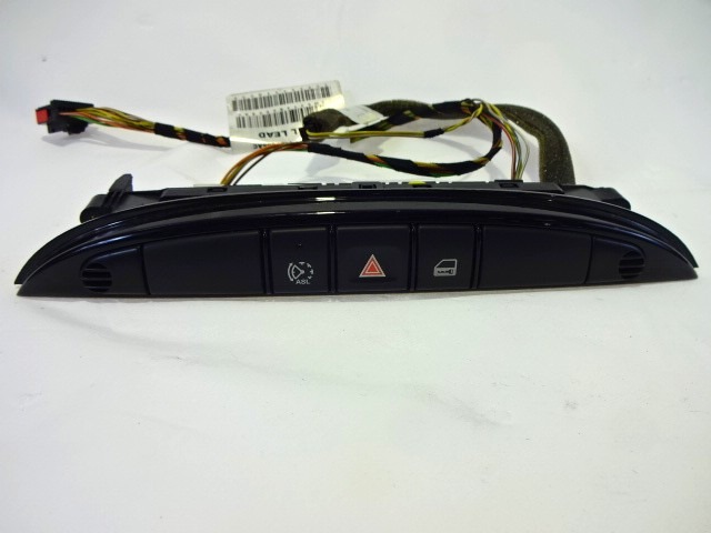 INTERRUPT.LUCES INTERMIT./CIERRE CENTRAL OEM N. 5W9311B650AA PIEZAS DE COCHES USADOS JAGUAR XJ (2003 - 2007)DIESEL DESPLAZAMIENTO 27 ANOS 2007