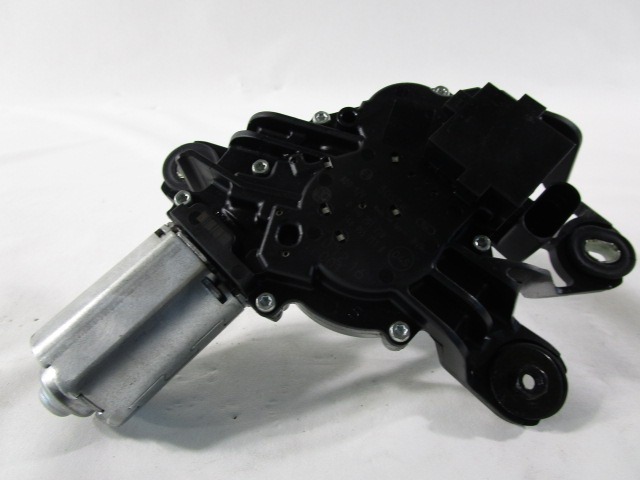 MOTOR DEL LIMPIAPARABRISAS TRASERO OEM N. 390201216 PIEZAS DE COCHES USADOS VOLKSWAGEN POLO (06/2009 - 02/2014) DIESEL DESPLAZAMIENTO 16 ANOS 2011