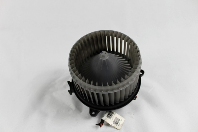 VENTILADOR OEM N. 5242710201 PIEZAS DE COCHES USADOS CHEVROLET CRUZE J300 (DAL 2009) DIESEL DESPLAZAMIENTO 20 ANOS 2010