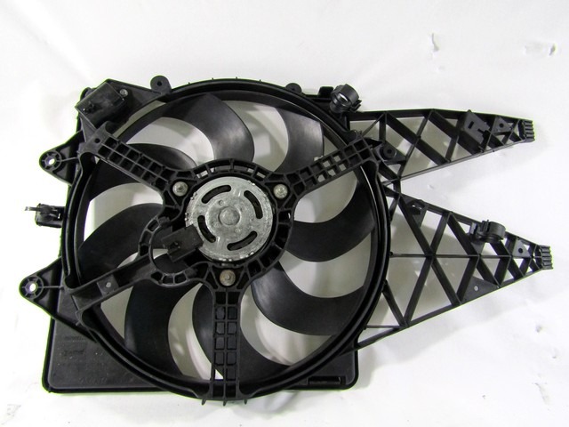 CERCO DE VENTILADOR CON VENTILADOR OEM N. 871300200 PIEZAS DE COCHES USADOS FIAT GRANDE PUNTO 199 (2005 - 2012) DIESEL DESPLAZAMIENTO 13 ANOS 2008