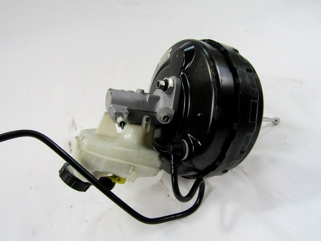 AMPLIFICADOR DE LA FUERZA DE FRENADO OEM N. 13338058 03.7859-2535.4 PIEZAS DE COCHES USADOS OPEL ASTRA J 5P/3P/SW (2009 - 2015) DIESEL DESPLAZAMIENTO 17 ANOS 2011