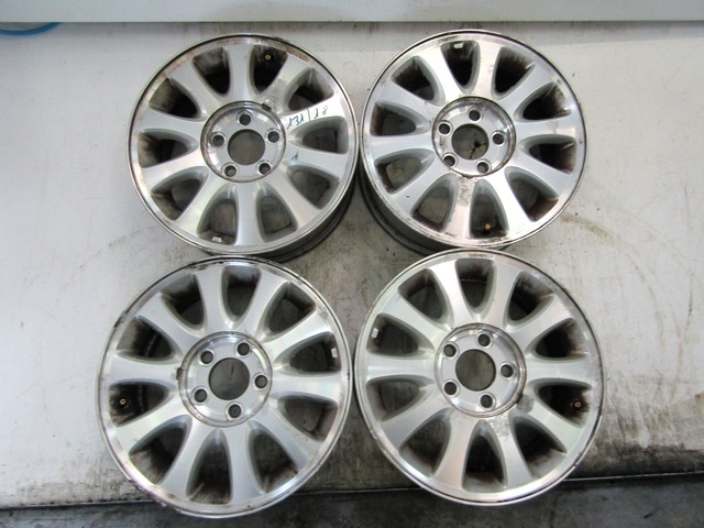 JUEGO DE RUEDAS DE ALEACI?N 16' OEM N. 14895 SET 4 CERCHI IN LEGA PIEZAS DE COCHES USADOS CHRYSLER VOYAGER/GRAN VOYAGER RG RS MK4 (2001 - 2007) DIESEL DESPLAZAMIENTO 25 ANOS 2001