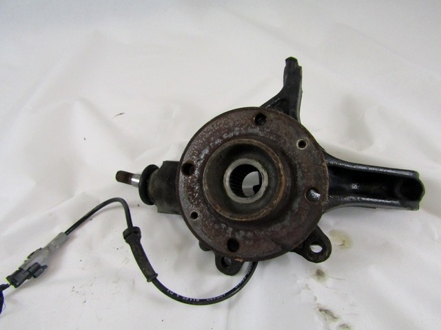 SOPORTE GIRATORIO DERECHO / CUBO DE RUEDA CON APOYO, DELANTERO OEM N. 1606631080 330785 PIEZAS DE COCHES USADOS PEUGEOT 3008 (2009 - 2016) DIESEL DESPLAZAMIENTO 20 ANOS 2010