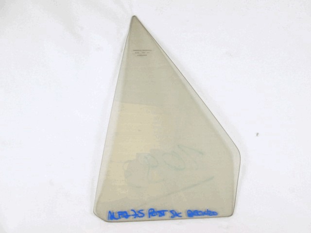 CRISTAL DE PUERTA COMPACTO IZQUIERDA OEM N. 60527782 PIEZAS DE COCHES USADOS ALFA ROMEO 75 162B (1985 - 1993)BENZINA DESPLAZAMIENTO 20 ANOS 1985