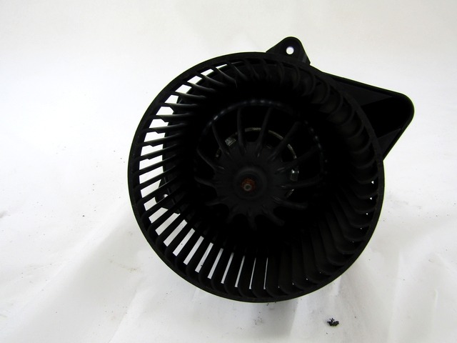 VENTILADOR OEM N. 77362775 PIEZAS DE COCHES USADOS LANCIA MUSA MK2 350 (09/2007 - 8/2013) BENZINA DESPLAZAMIENTO 14 ANOS 2008