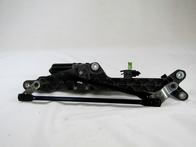 MOTOR DEL LIMPIAPARABRISAS OEM N. 981204D000 981104D000 PIEZAS DE COCHES USADOS KIA CARNIVAL MK2 (2006 - 2011)DIESEL DESPLAZAMIENTO 29 ANOS 2009