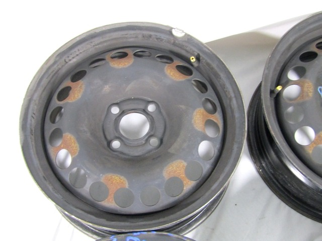 CONJUNTO DE LLANTA 15'' OEM N. 19725 SET 4 CERCHI IN FERRO PIEZAS DE COCHES USADOS OPEL CORSA D (02/2011 - 2014) DIESEL DESPLAZAMIENTO 13 ANOS 2014