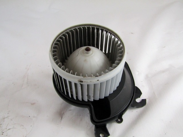 VENTILADOR OEM N. 13335075 PIEZAS DE COCHES USADOS OPEL CORSA D (02/2011 - 2014) BENZINA DESPLAZAMIENTO 12 ANOS 2012