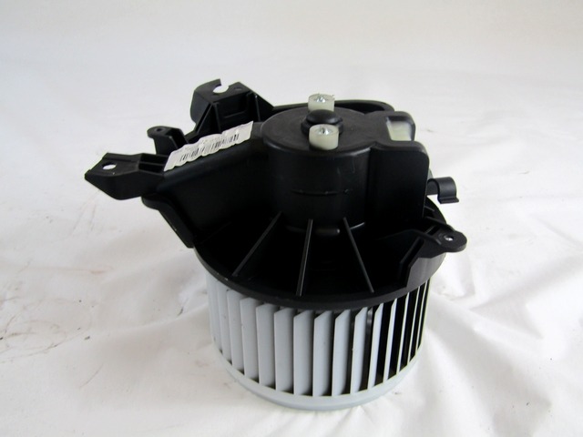 VENTILADOR OEM N. 13335075 PIEZAS DE COCHES USADOS OPEL CORSA D (02/2011 - 2014) BENZINA DESPLAZAMIENTO 12 ANOS 2012