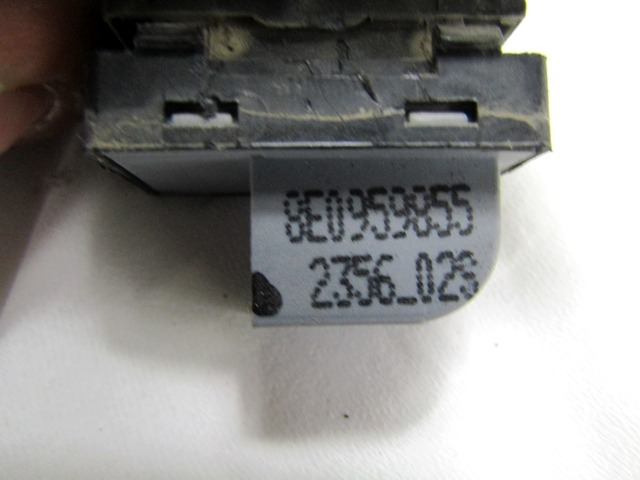 INTERRUPTOR ALZACRISTALES OEM N. 8E0959855 PIEZAS DE COCHES USADOS AUDI A4 8EC 8ED 8HE B7 BER/SW/CABRIO (2004 - 2007) DIESEL DESPLAZAMIENTO 20 ANOS 2006