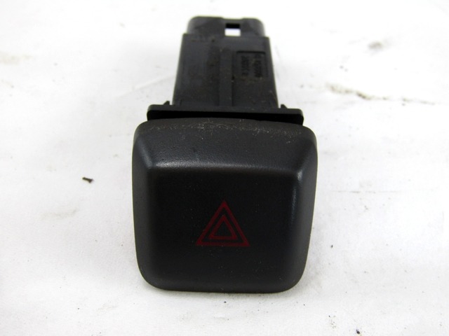 INTERRUPT.LUCES INTERMIT./CIERRE CENTRAL OEM N. 153660 PIEZAS DE COCHES USADOS ISUZU D-MAX (2003 - 2008) DIESEL DESPLAZAMIENTO 30 ANOS 2004