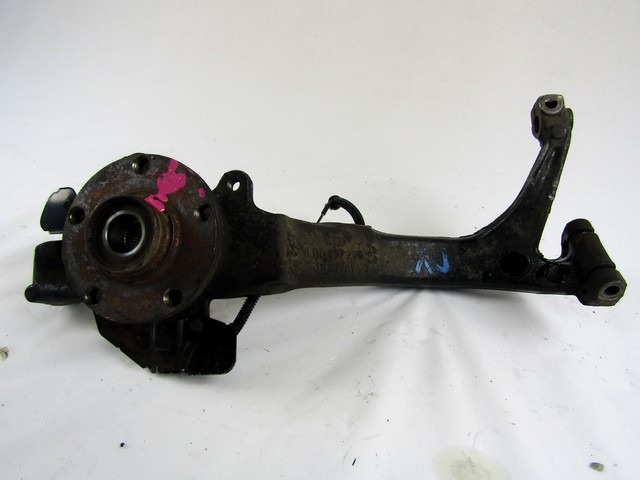 SOPORTE GIRATORIO DERECHO / CUBO DE RUEDA CON APOYO, DELANTERO OEM N. 8D0407258 PIEZAS DE COCHES USADOS VOLKSWAGEN PASSAT B5 3B BER/SW (08/1996 - 11/2000)DIESEL DESPLAZAMIENTO 19 ANOS 1999