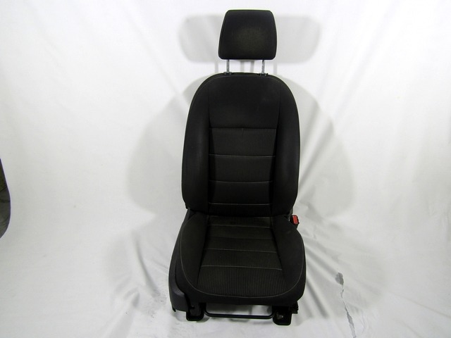 ASIENTO DELANTERO DERECHO OEM N. 18517 SEDILE ANTERIORE DESTRO TESSUTO PIEZAS DE COCHES USADOS FORD FOCUS BER/SW (2008 - 2011) DIESEL DESPLAZAMIENTO 16 ANOS 2010