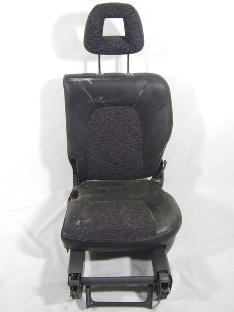 ASIENTO SIMPLE / DOBLE PIEL / ALCANTARA OEM N. 8386 SEDILE POSTERIORE SDOPPIATO PELLE PIEZAS DE COCHES USADOS MERCEDES CLASSE A W168 V168 RESTYLING (2001 - 2005) BENZINA DESPLAZAMIENTO 14 ANOS 2002