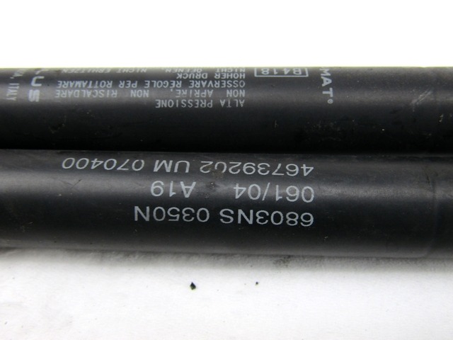 MUELLE DE COMPRESSION GAS OEM N. 46739202 PIEZAS DE COCHES USADOS ALFA ROMEO 147 937 (2001 - 2005)DIESEL DESPLAZAMIENTO 19 ANOS 2004