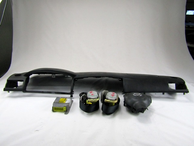 KIT AIRBAG COMPLETA OEM N. 17439 KIT AIRBAG COMPLETO PIEZAS DE COCHES USADOS TOYOTA COROLLA E120/E130 (2000 - 2006) DIESEL DESPLAZAMIENTO 20 ANOS 2005