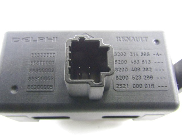 INTERRUPT.LUCES INTERMIT./CIERRE CENTRAL OEM N. 8200214896 PIEZAS DE COCHES USADOS RENAULT SCENIC/GRAND SCENIC (2009 - 2016) DIESEL DESPLAZAMIENTO 20 ANOS 2009