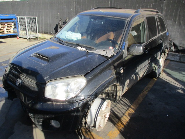 Toyota  TOYOTA RAV 4 (2000 - 2006)  20 DIESEL  2004