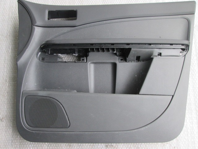 PANEL DE LA PUERTA DELANTERA OEM N. 18501 PANNELLO INTERNO PORTA ANTERIORE PIEZAS DE COCHES USADOS FORD CMAX MK1 (10/2003 - 03/2007) DIESEL DESPLAZAMIENTO 16 ANOS 2007