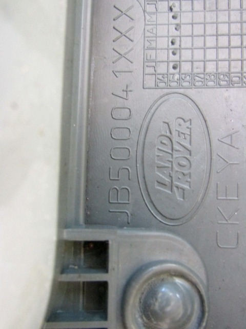 PANEL DE LA PUERTA DELANTERA DE CUERO OEM N. 18804 PANNELLO INTERNO PORTA ANTERIORE PELLE PIEZAS DE COCHES USADOS LAND ROVER RANGE ROVER SPORT (2005 - 2010) DIESEL DESPLAZAMIENTO 27 ANOS 2005