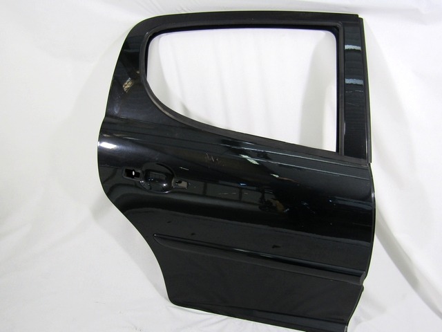 PUERTA TRASERA DERECHA OEM N. 9008S6 PIEZAS DE COCHES USADOS PEUGEOT 207 / 207 CC WA WC WK (2006 - 05/2009) BENZINA DESPLAZAMIENTO 16 ANOS 2008