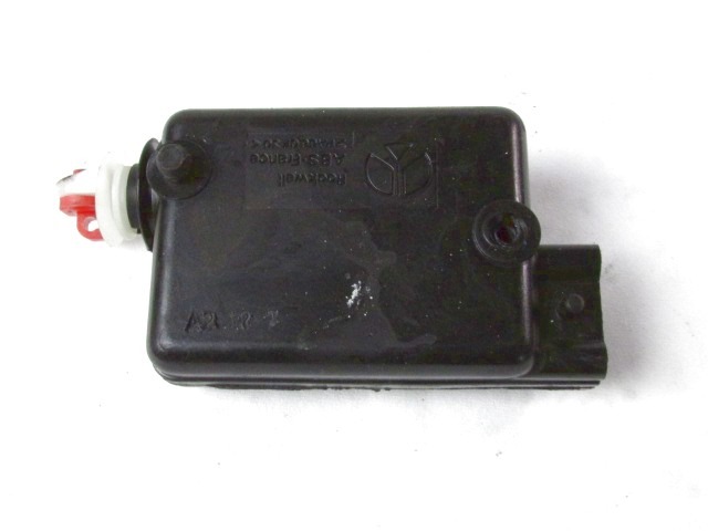 CERRADURA,TAPA PORTAMALET. OEM N. 9055000QAA PIEZAS DE COCHES USADOS RENAULT TWINGO (09/1998 - 02/2004) BENZINA DESPLAZAMIENTO 12 ANOS 1998