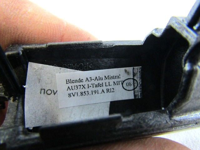 LISTONES AD. INTER. BRILLO INTENSO OEM N. 8V1853191A PIEZAS DE COCHES USADOS AUDI A3 8V 8V1 8VK 8VS 8VM 8V7 8VE 3P/5P/CABRIO (DAL 2012)DIESEL DESPLAZAMIENTO 16 ANOS 2016