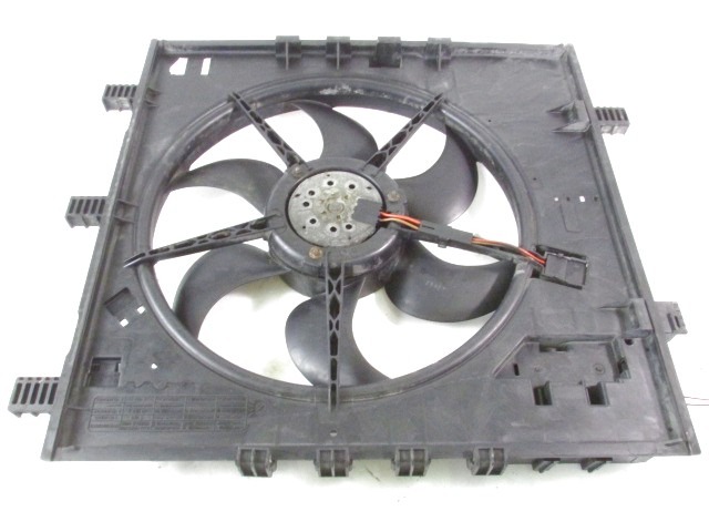 CERCO DE VENTILADOR CON VENTILADOR OEM N. 6385001993 PIEZAS DE COCHES USADOS MERCEDES VITO W638 (01/1999 - 12/2003) DIESEL DESPLAZAMIENTO 22 ANOS 2002