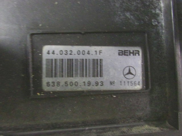 CERCO DE VENTILADOR CON VENTILADOR OEM N. 6385001993 PIEZAS DE COCHES USADOS MERCEDES VITO W638 (01/1999 - 12/2003) DIESEL DESPLAZAMIENTO 22 ANOS 2002