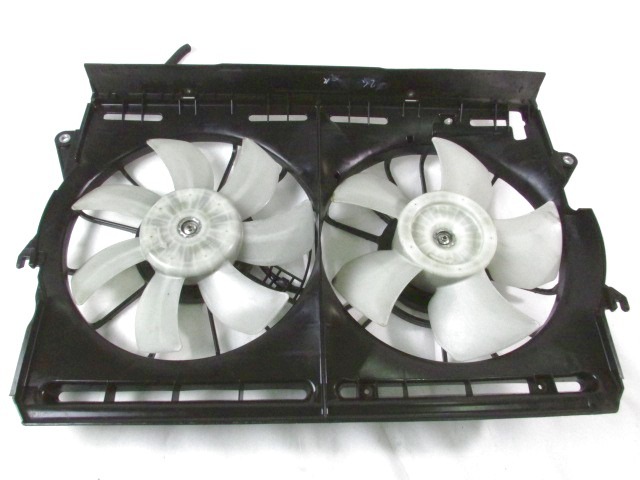 CERCO DE VENTILADOR CON VENTILADOR OEM N. 163610G010 PIEZAS DE COCHES USADOS TOYOTA COROLLA VERSO (2004 - 2009) DIESEL DESPLAZAMIENTO 22 ANOS 2006