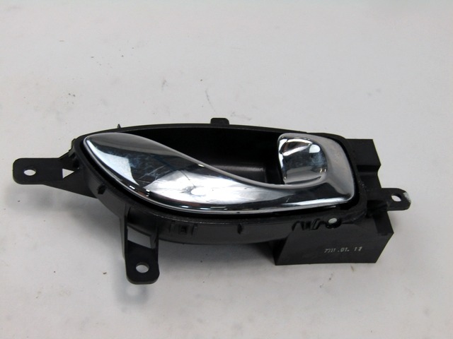 MANETA ABREPUERTA OEM N. 80670JY10A PIEZAS DE COCHES USADOS RENAULT KOLEOS MK1 (2008 - 2011) DIESEL DESPLAZAMIENTO 20 ANOS 2011