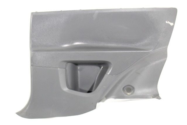 REVESTIMIENTO LATERAL TRAS. OEM N. 62511-0H010 PIEZAS DE COCHES USADOS TOYOTA AYGO (2009 - 02/2012) BENZINA DESPLAZAMIENTO 10 ANOS 2009