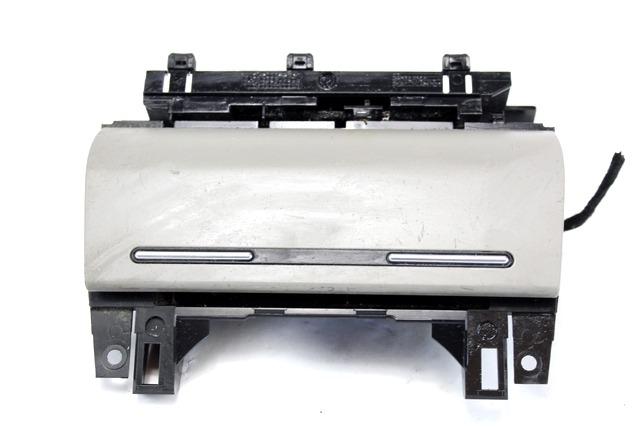 SUPLEMENTO CENICERO - LIGERO - PORTAVASOS OEM N. 8E0857951 PIEZAS DE COCHES USADOS AUDI A4 8EC 8ED 8HE B7 BER/SW/CABRIO (2004 - 2007) DIESEL DESPLAZAMIENTO 20 ANOS 2006