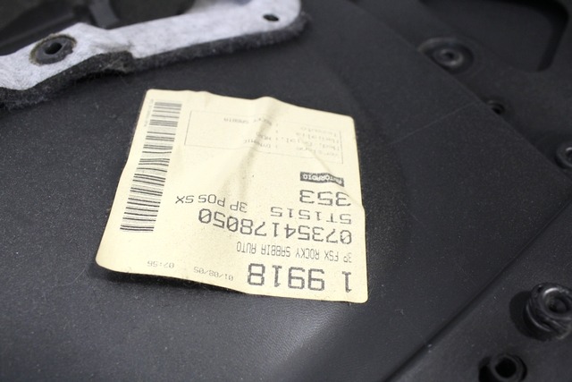 REVESTIMIENTO LATERAL TRAS. OEM N. 735417805 PIEZAS DE COCHES USADOS FIAT GRANDE PUNTO 199 (2005 - 2012) DIESEL DESPLAZAMIENTO 13 ANOS 2005