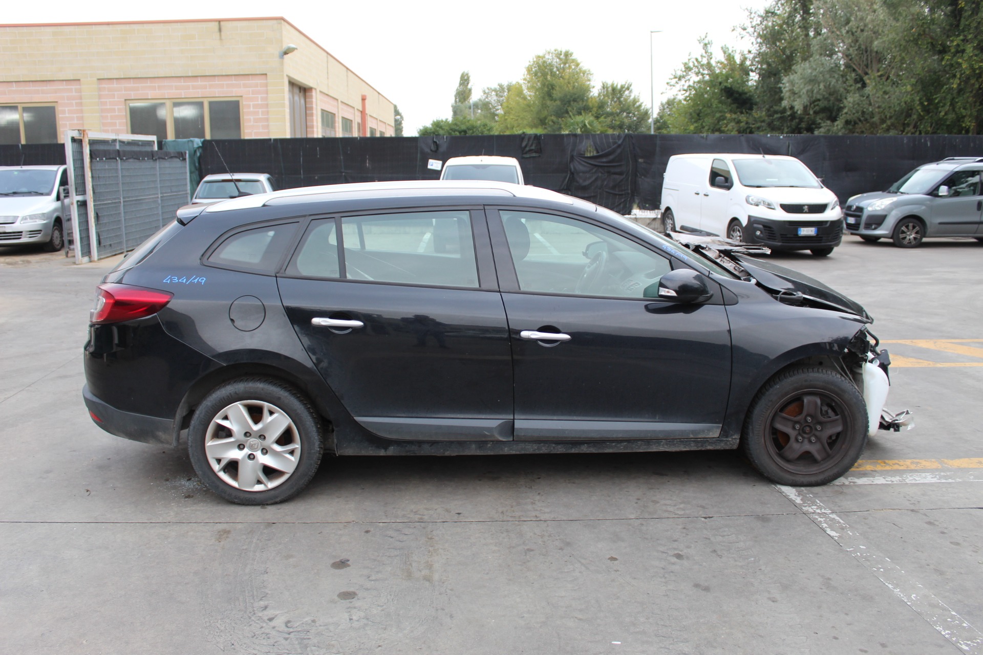 RENAULT MEGANE 3 SW 1.5 D 81KW 6M 5P (2011) RICAMBI IN MAGAZZINO 