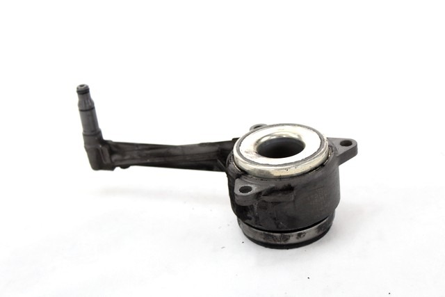 EMBRAGUE OEM N. 0A5141671F PIEZAS DE COCHES USADOS AUDI TT 8J (2006 - 2014)BENZINA DESPLAZAMIENTO 20 ANOS 2009