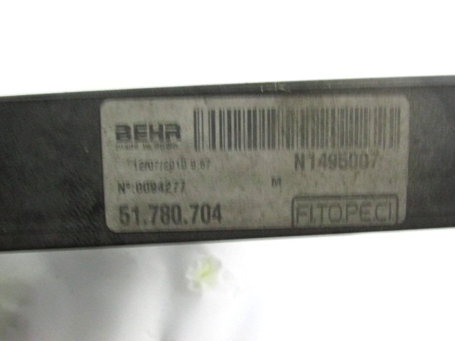 CERCO DE VENTILADOR CON VENTILADOR OEM N. 51780703 PIEZAS DE COCHES USADOS PEUGEOT BIPPER (DAL 2007) DIESEL DESPLAZAMIENTO 14 ANOS 2010