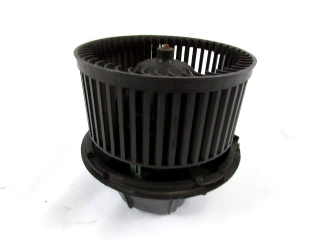 VENTILADOR OEM N. 6001547487 PIEZAS DE COCHES USADOS DACIA SANDERO MK1 (2008 - 2012) BENZINA DESPLAZAMIENTO 12 ANOS 2009