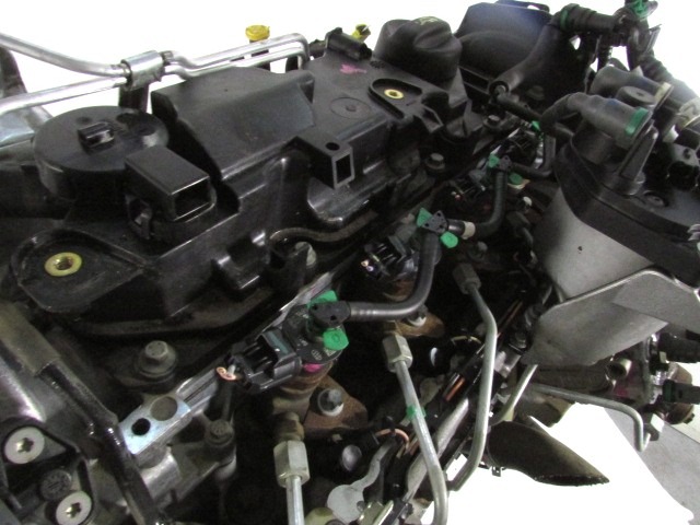 MOTOR OEM N. 8HR 33839 PIEZAS DE COCHES USADOS PEUGEOT 206 PLUS T3E 2EK 2AC (2009 - 2012) DIESEL DESPLAZAMIENTO 14 ANOS 2010