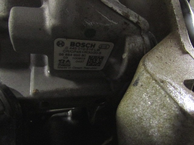 MOTOR OEM N. 8HR 33839 PIEZAS DE COCHES USADOS PEUGEOT 206 PLUS T3E 2EK 2AC (2009 - 2012) DIESEL DESPLAZAMIENTO 14 ANOS 2010