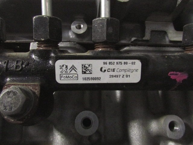 MOTOR OEM N. 8HR 33839 PIEZAS DE COCHES USADOS PEUGEOT 206 PLUS T3E 2EK 2AC (2009 - 2012) DIESEL DESPLAZAMIENTO 14 ANOS 2010