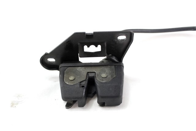 CERRADURA,TAPA PORTAMALET. OEM N. 51747390 PIEZAS DE COCHES USADOS FIAT PUNTO 188 MK2 R (2003 - 2011) DIESEL DESPLAZAMIENTO 19 ANOS 2004