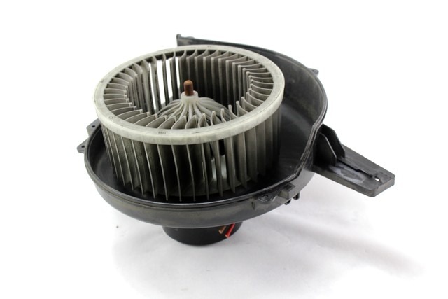 VENTILADOR OEM N. 6Q1819015G PIEZAS DE COCHES USADOS SEAT IBIZA MK3 RESTYLING (02/2006 - 2008) BENZINA DESPLAZAMIENTO 12 ANOS 2008